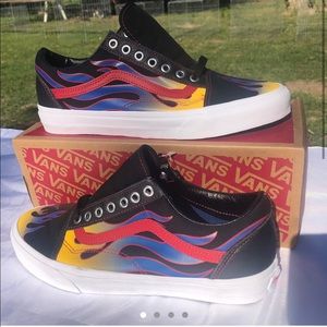 Brand New Black/Red Racer Old Skool Vans